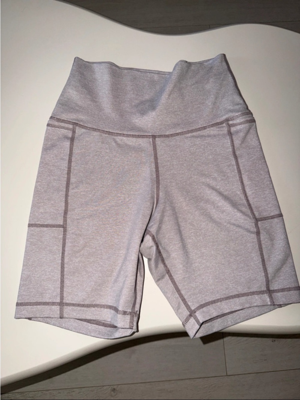 Vuori Activebike Shorts in Light purple with pockets